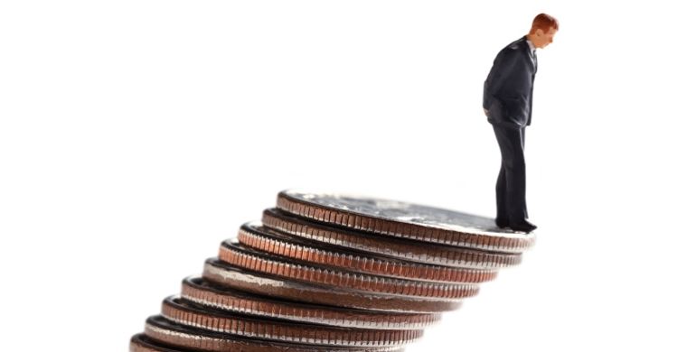 man-on-quarters_760